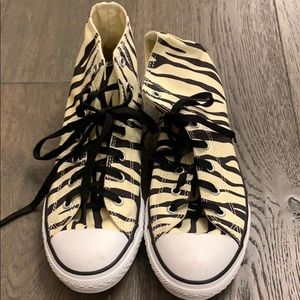 Zebra printed Converse